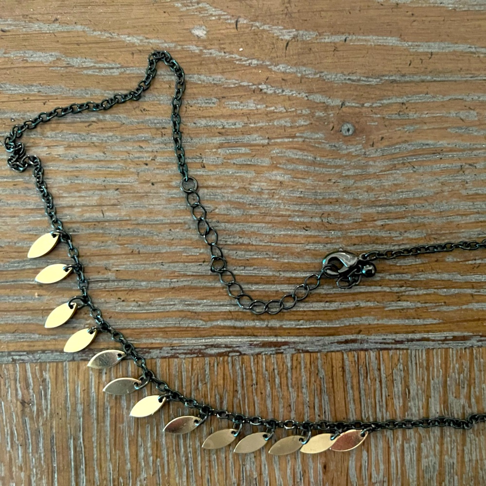 Leaf Accent Necklace
